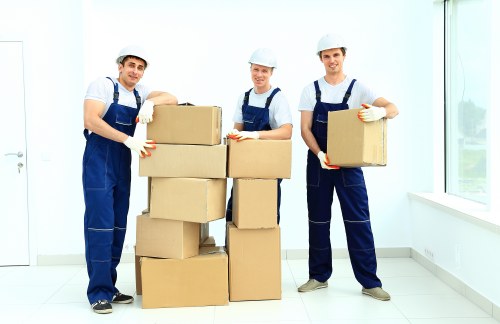 Different types of sturdy cardboard boxes for moving