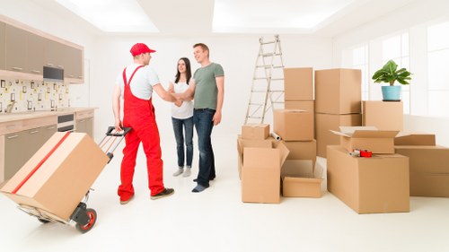 Planning and loading support for a flat move in Harringay