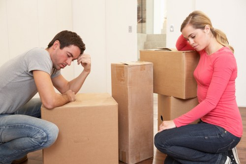 Load-based and cubic-yard moving quote example for a Harringay flat move