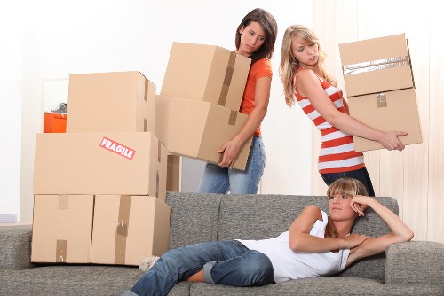 Affordable man and van Harringay for flat and office removals